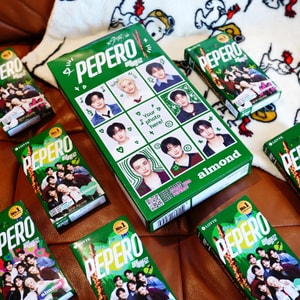 Pepero Almond and Chocolate Cookie Sticks 【8 packs in 1 box】 9.03 oz【Stray Kids Pick】【Packing May Vary】