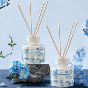 Flameless Aroma Diffuser Blue and White Porcelain Fragrance Natural Soy Wax, West Lake Series, 120ml