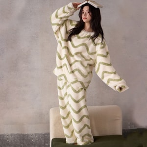 Coral fleece thickened pajamas for women autumn and winter pullover wave style casual loose home wear set double sided goose down M size