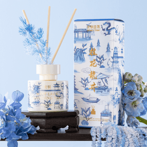 Flameless Aroma Diffuser Blue and White Porcelain Fragrance Natural Soy Wax, Osmanthus Longjing Tea, 120ml