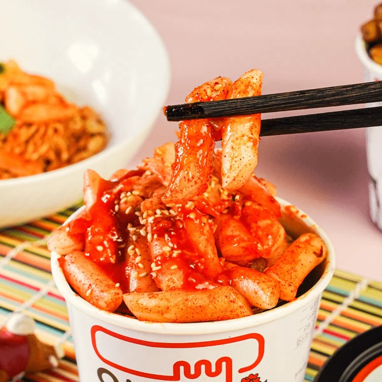 Korean Instant Tteokbokki Rice Cake Kimchi Flavor, 4.06 oz 9