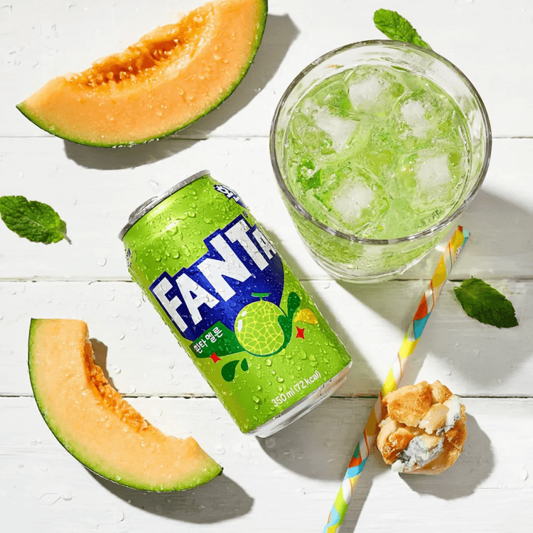 KOREA COCA COLA ファンタ メロンフレーバーソーダ 11.83液量オンス - Yami