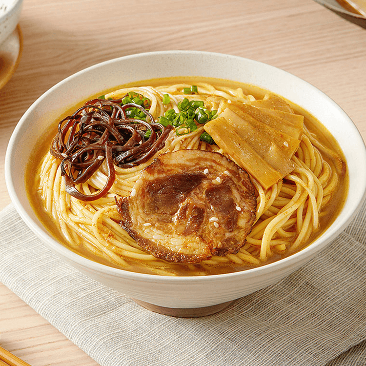 Made in Japan Instant ramen Osaka soy sauce tonkotsu flavour 170g