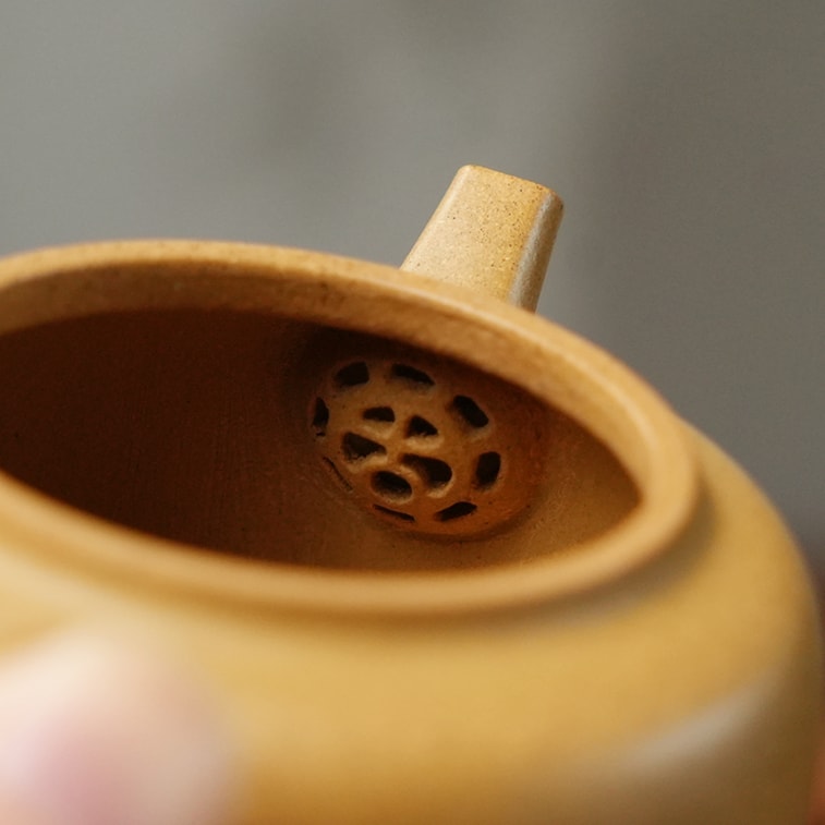  小師姐評茶 【美國現貨秒發】黃金段泥 出塵 宜興紫砂壺 150 毫升 4