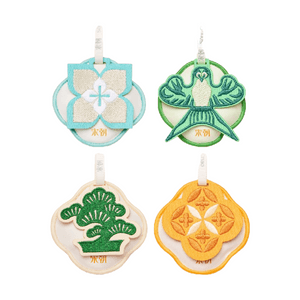 Four Seasons Embroidery Fragrant Sachet Car Aromatherapy Wardrobe Hanging Sachet Zhibai Gardenia Blossom 0.35 oz