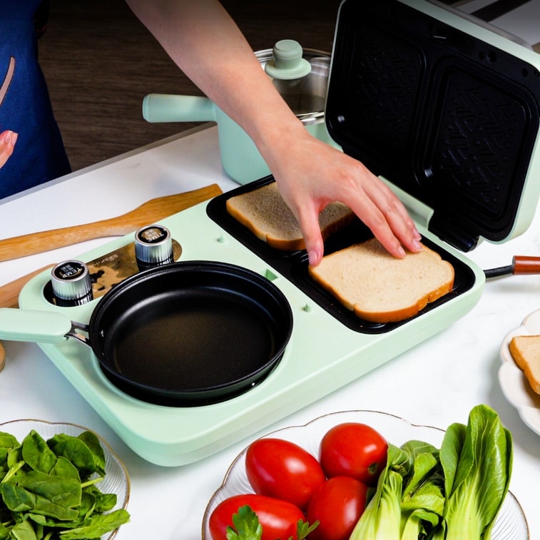 小熊 【美國本土出貨】 早餐機 多功能四合一 壓烤麵包吐司機 DSL-A13F1 110V