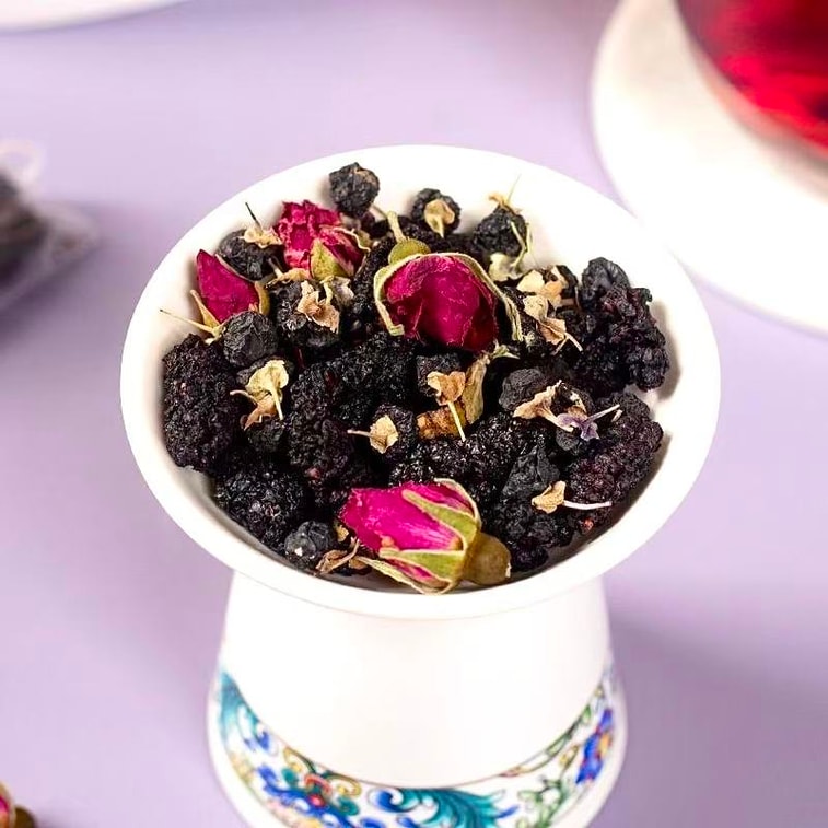 난징 통런탕 블랙 구기자, 뽕나무, 장미차 - 저녁 건강 보조제 [새로운 유통기한] 뽕나무와 구기자 건강차 5g*24티백 [안토시아닌의 왕, 건강한 피부를 위한 차, 사무실 속 뷰티 살롱, 밤샘하기 쉬운 분들을 위한 영양 차] 건강차, 간식과 함께 즐기기 4