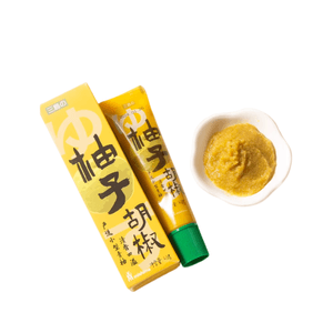 [중국 직배송] 아오노리 미시마 일본 유자 후추 소스 - 생선 비린내를 제거하고 신선함을 더하며, 상큼하고 느끼하지 않으며, 은은한 짠맛과 매콤한 맛이 어우러진 과일향과 매운맛의 조화로운 풍미를 자랑합니다. 초밥, 전골, 야키토리, 구운 고기 등의 소스로 활용하기 좋습니다. 40g