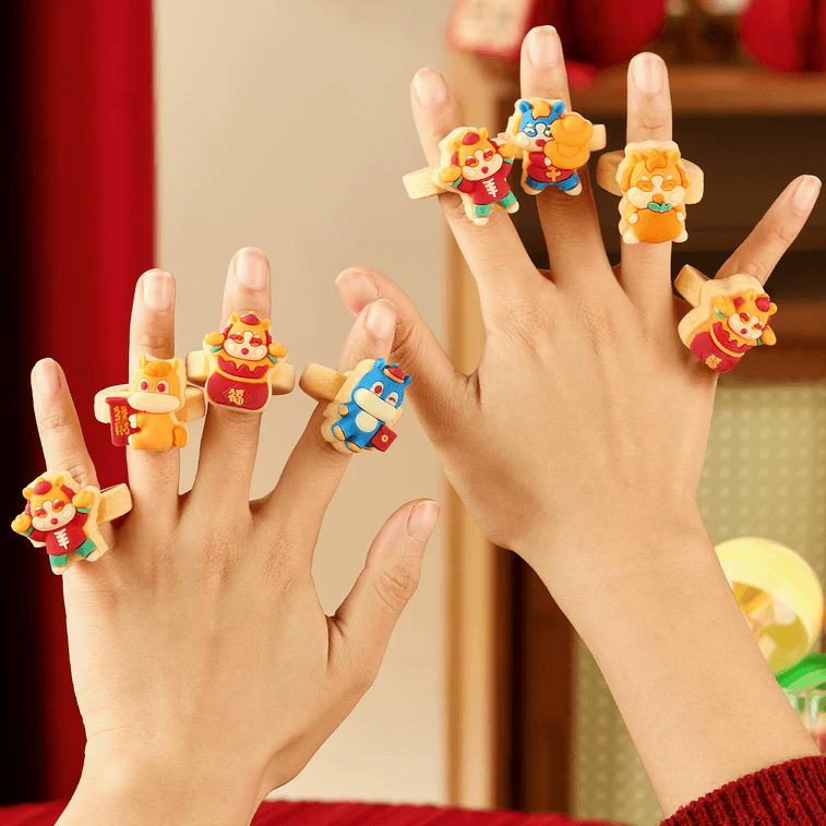 [中国直送] Enjoy Time クリエイティブ 新年ギフト リングクッキー ギフトボックス 新年グッズ 誕生日 ガシャポン おもちゃ 楽しいひねりギフトボックス - 午年 80g*1箱 5