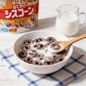 日本NISSIN日清 玉米脆脆圈 牛奶巧克力味 20g【富含钙&铁】