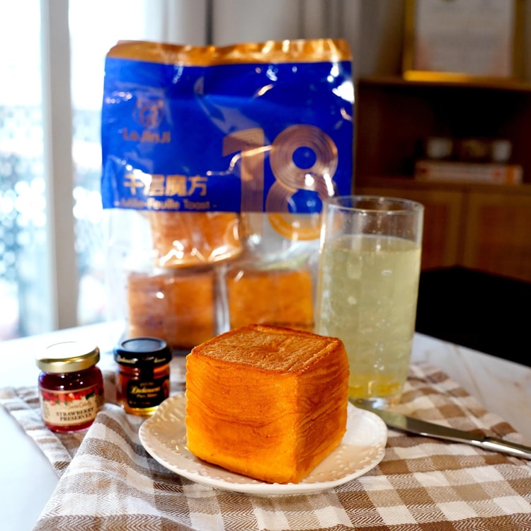 LEJINJI Layered Cube Toast Bread, 11.3 oz - Yami.com