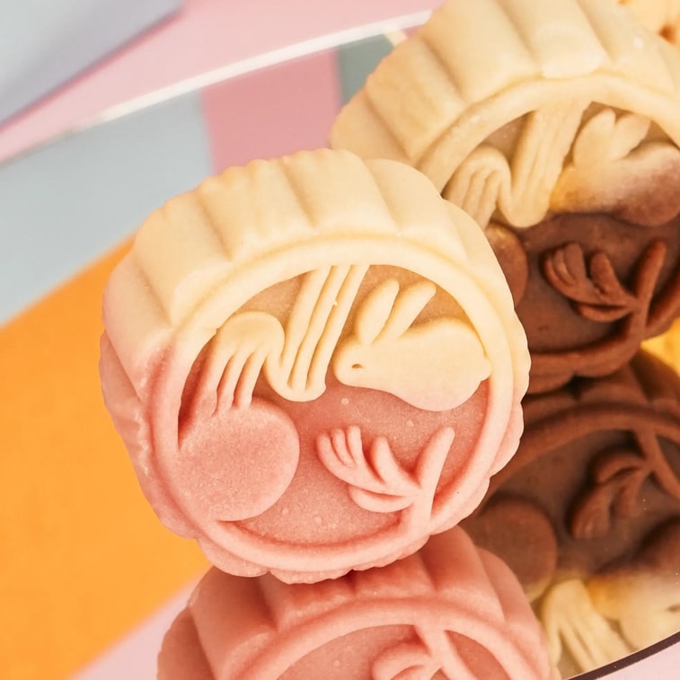 Lily Four Seasons Mooncake Gift Box,4 Flavor 4 Pieces 16.93 oz 【Mango Sago, Coconut Yam, Peach Oolong, Earl Grey】 7