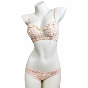 美國 Bella’s Fantasy 甜美日系芭蕾舞蕾絲荷葉邊內衣套裝 無鋼圈 淺粉紅色 80A/B