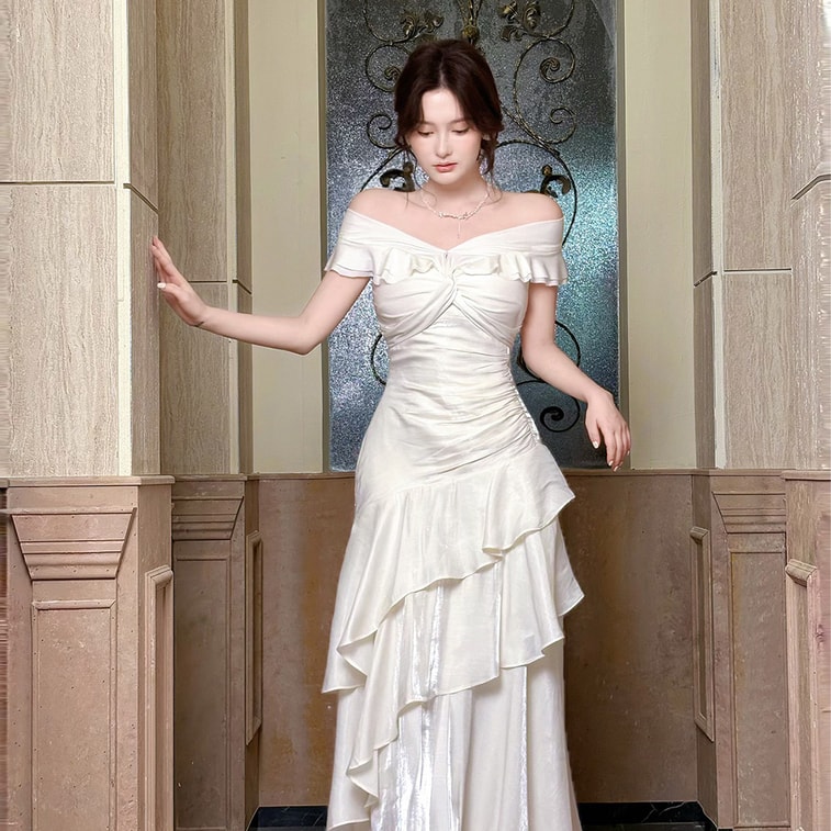 French one shoulder light luxury dress  niche dress  high end fishtail dress  light apricot long style M 7