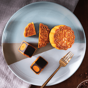 Hong Kong Red Bean Paste Mooncakes - Double Egg Yolks, 4 Pieces, 26.10 oz【Mid-Autumn Festival】