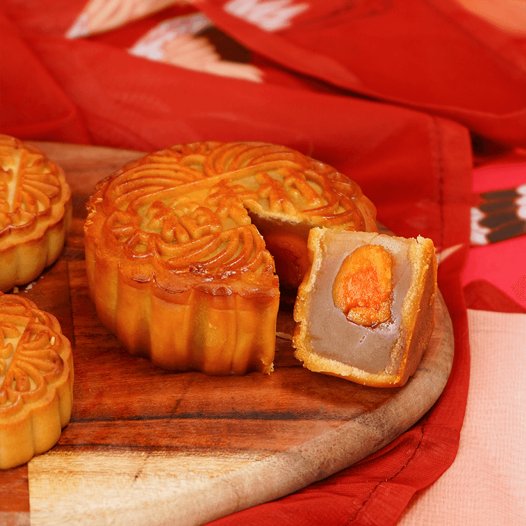 Beijing Traditional Top Grade Royal Assorted Mooncake Luxury Gift Box - 10 Flavors, 17 Pieces, 45.5oz  4