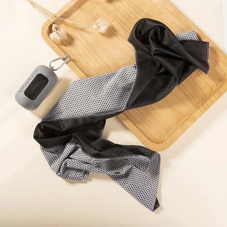 水月秦淮 冷感速干运动毛巾蓝色一条 冷感面料配便携折叠包收纳 户外擦汗 健身吸水【58g超轻克重,出行必备】 3