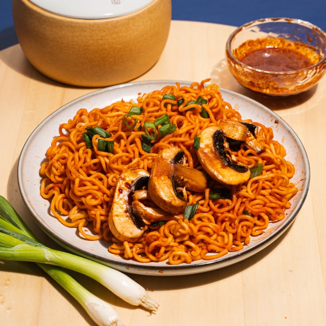 Noodle Inst Bag Sap Yakisoba Sriracha  Ramen 3.6oz