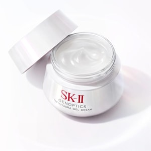 日本SK-II SK2 光蕴臻采凝霜 50g 小灯泡焕亮水凝霜 弱酸性保湿修护面霜 清爽啫喱质地 提亮肤色 轻薄面霜