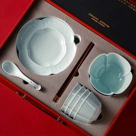 Jingdezhen Ceramic 18-Piece Dinnerware Gift Set Jade Crabapple Shadow Blue Glaze New Year Gift