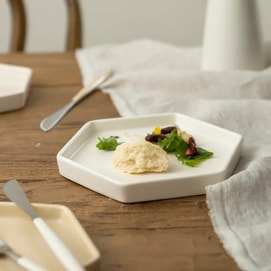 Mariebel Hexagonal Plate Cream White 185mm