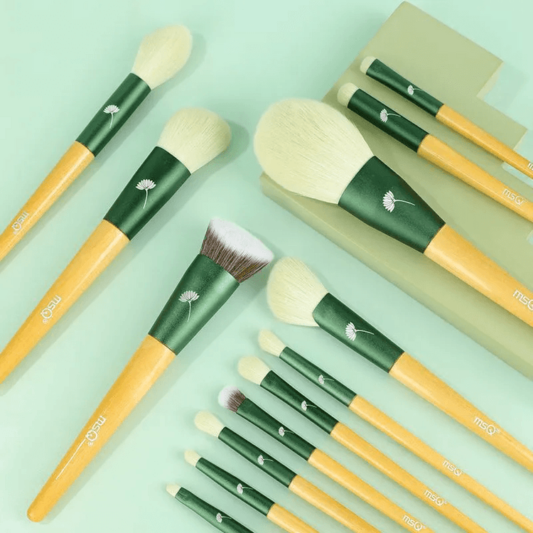 13-Piece Moso Bamboo Soft Bristle Makeup Brush Set - Full Kit for