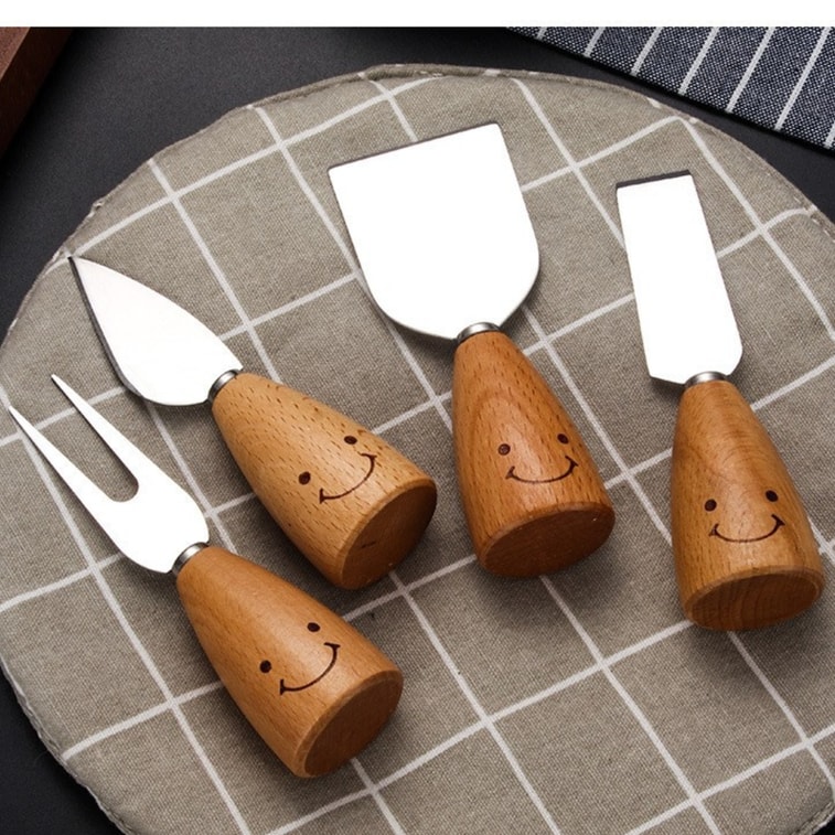 Su Mi · Cute Smile Cheese Knife & Fork Set 4-Piece|Fun Smile, Cheese Time · Cute Smile|Cheese Cutlery|Elegant Dining|Stainless Steel|Party Essential 3