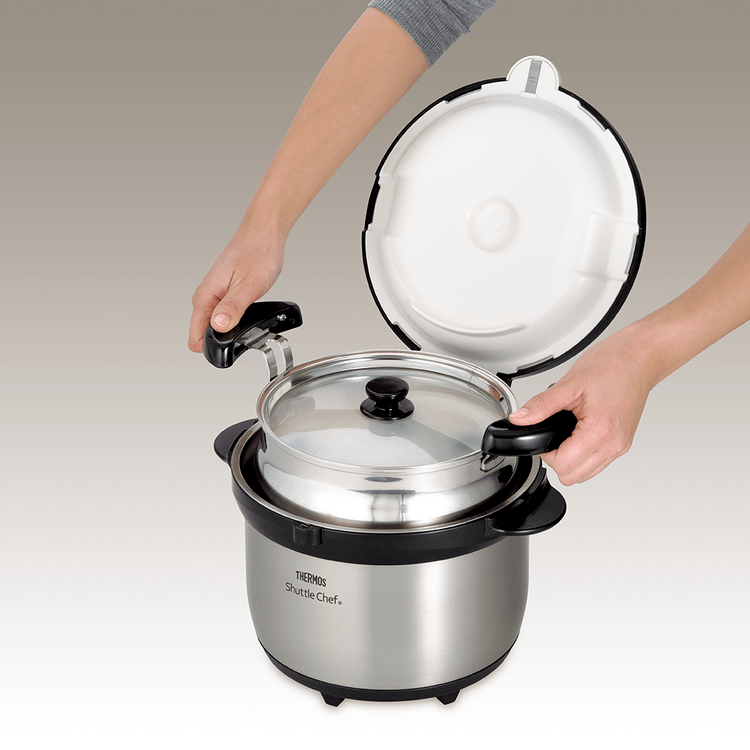 THERMOS Vacuum Insulation Cooker Shuttle Chef 4.5L Clear Stainless KBG