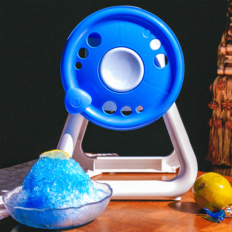 日本PEARL LIFE OUCHI DE 小型家用手动雪花冰沙刨冰机 绵绵冰机 便携手摇挫冰机 碎冰机 亲子DIY冷饮 儿童厨房玩具 带碗 单件入 蓝色 3