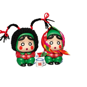 [中国からの直送] Good Rural Sisters、三つ編み + ヘッドスカーフ + ティーポット、無料の跡のない接着剤、車載インターネット有名人装飾、電気自動車面白い人形ペンダント * 1 個