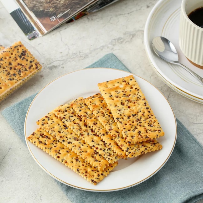 盒马 奇亚籽三色藜麦苏打饼干 粗粮饼干 228g【盒马人气回购榜TOP】