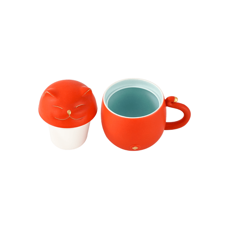 日式红色招财猫马克杯子 配瓷滤网杯盖 4.5"H x 4.75"W 4