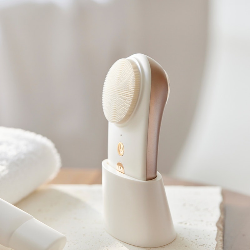 【中国直邮】 OLAYKS 洁面仪电动洗脸仪器按摩毛孔清洁充电式家用神器软毛刷 陶白色一个装