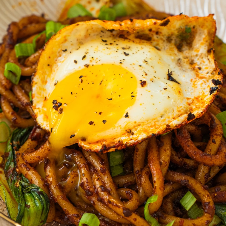 食族 新疆炒米粉 中辣 358g【一整顆煎蛋】 3