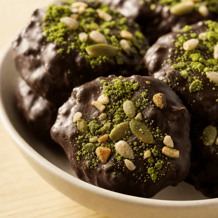 Dark Chocolate Matcha Crisp 3.53 oz【Organic Matcha + 65% Pure Cocoa Butter Dark Chocolate】【High Dietary Fiber】