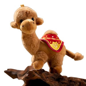 【中國直郵】樓蘭博物館 沙漠小駱駝毛絨 玩偶公仔 掛飾 15cm 紅色