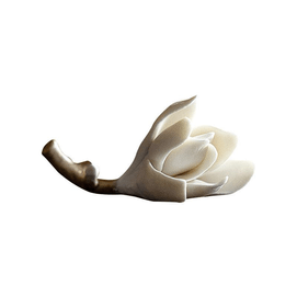 【中国直邮】叙旧友 玉兰花陶瓷毛笔架笔搁茶宠9.3*5*4.5cm *1件