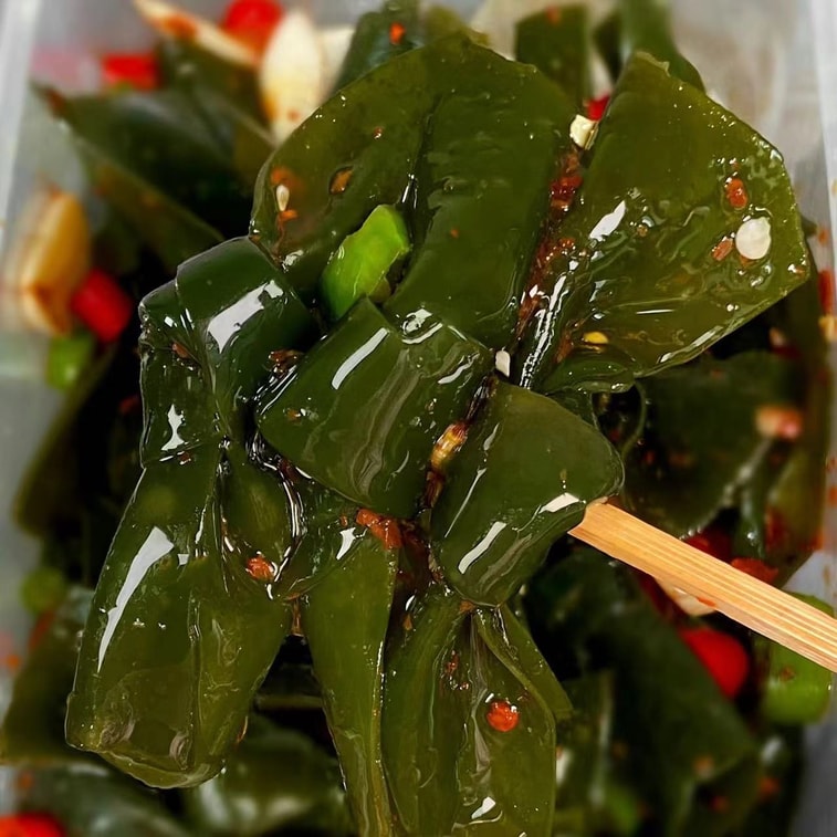 Spicy and sour kelp knots, kelp snack, 5 packs about 80g, refreshing side dish, mixed flavours, spicy and numbing 5