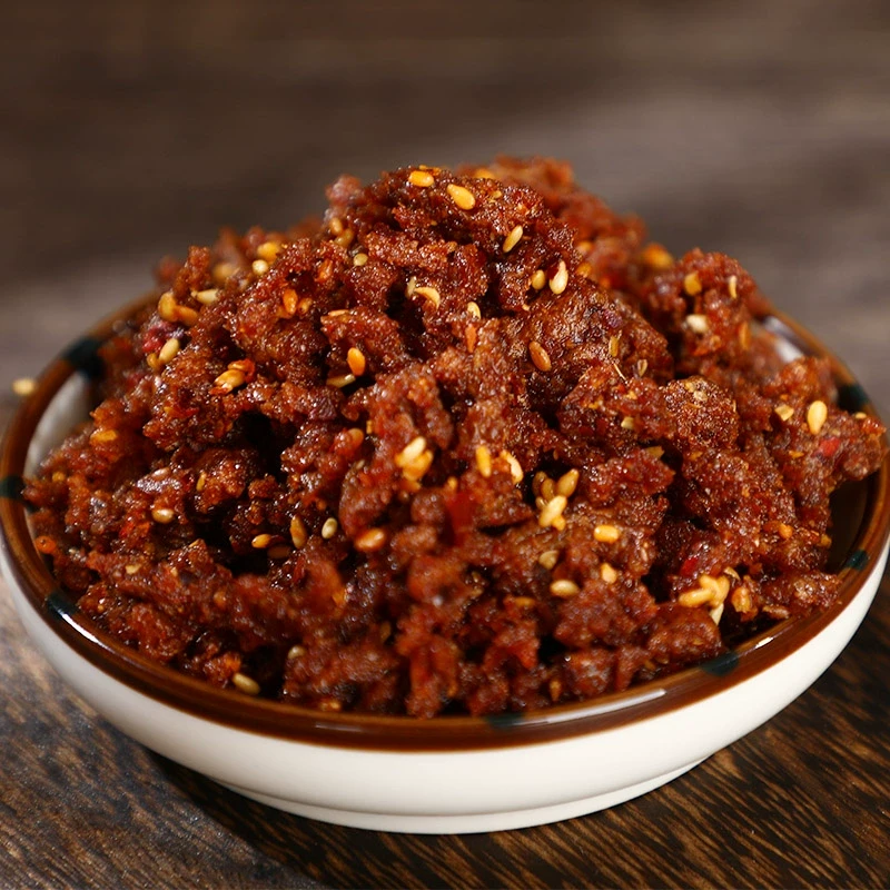 【贈品】中國 直郵 皓浩牛仔骨味辣條小時候童年懷舊麻辣零食大禮包兒時回憶香辣小吃 重慶風味牛仔骨辣條 16g*1包