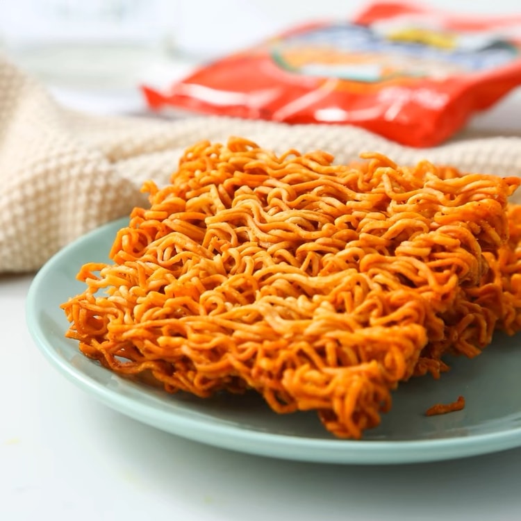 GEMEZ Chick Chicken Noodles Crunchy Noodles Instant Noodles Spicy