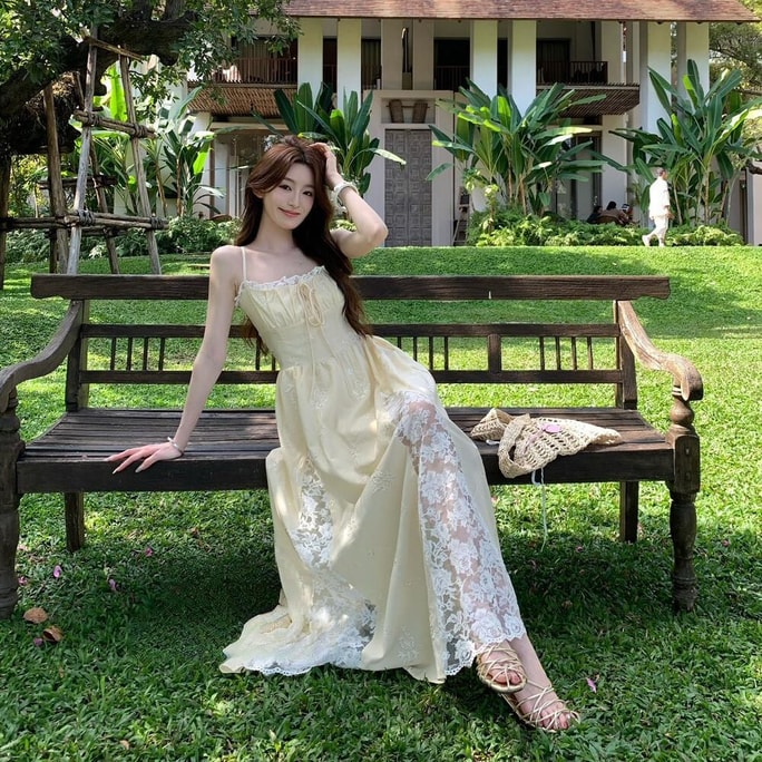 Butter Lace Garden Dress S-M Yellow, Beige, M