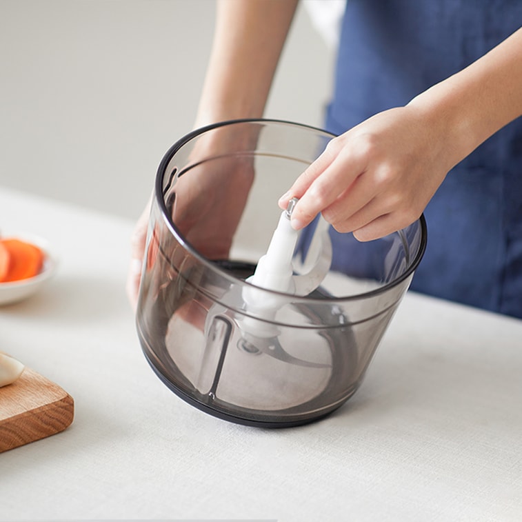 Electric Meat Grinder with Powerful Motor – 1.2L Multi-Function Food Chopper | 100–120V | Detachable & Easy to Clean 4