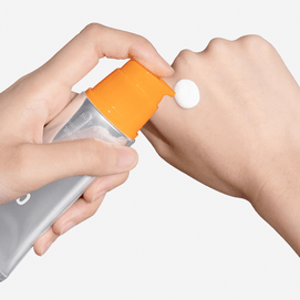 943 悦颜清透防晒乳 SPF45·PA+++ 45ml 干皮防晒 自然提亮伪素颜 不假白不闷痘 服帖好跟妆 通勤日常水润轻薄