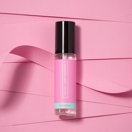 MUMCHIT Perfumed Fabric Fragrance - Clothing Perfume, Antibacterial Aroma 100ml #Magenta Lady