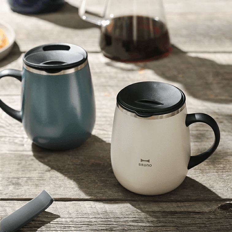 【日本直送】BRUNO 断熱コーヒーマグ 真空二重壁 保温保冷 温かい飲み物にも冷たい飲み物にも使える アイボリーホワイト 320ml 3