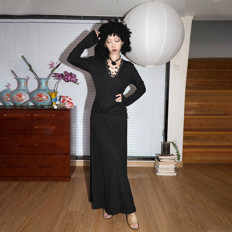 Dark Y2K V Neck Beaded Long Sleeve Slim Fitted Stretch Dress Thickened Fleece Dress Black M - Yami.com Dark Y2K V Neck Beaded Long Sleeve Slim Fitted Stretch Dress Thickened Fleece Dress Black M - Yami.com