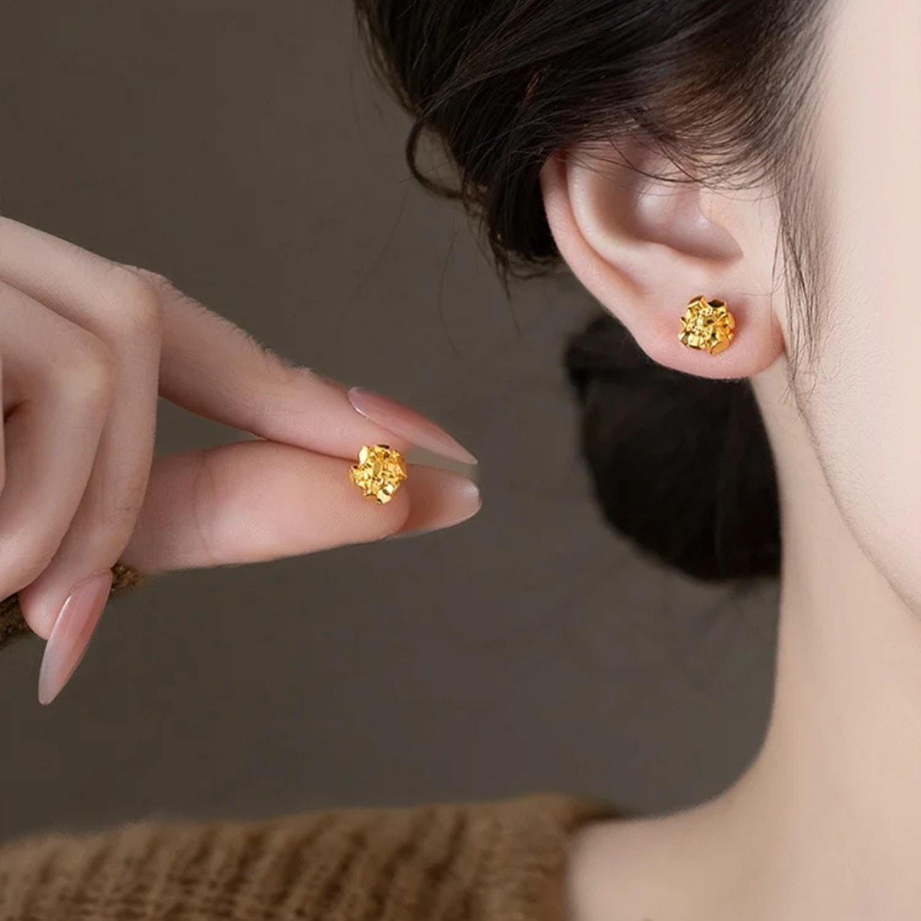  Fancy Jasmine 日常通勤高級感必備耳環 碎銀子耳環 閃耀金屬不規則熔岩肌理感碎石銀色耳環 1對 璀璨星河滿天星 【附贈Facny Jasmine高端抽拉懸浮首飾盒】