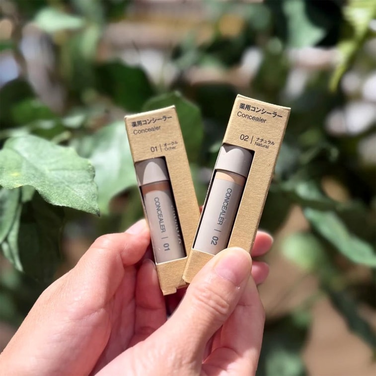 【日本直送】無印良品 コンシーラー（ナチュラル／黄みがかった肌色）、シミ、ニキビ跡を隠し、肌のざらつきを軽減（3.5g） 4