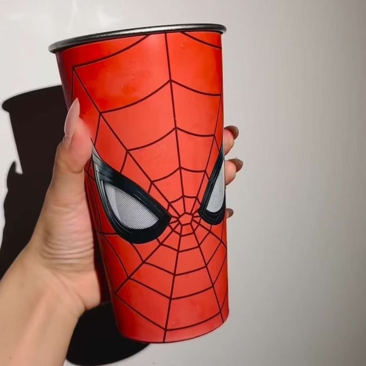スパイダーマン　タンブラー スパイダーマン カラーチェンジ タンブラー 500ml – 冷水で色が変わり