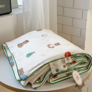 Class A Cool Feeling Knitted Cotton Soybean Fiber Air Conditioner Thin Blanket Washable Nap Quilt  Apple Bear Summer Quilt 150*200 1 piece